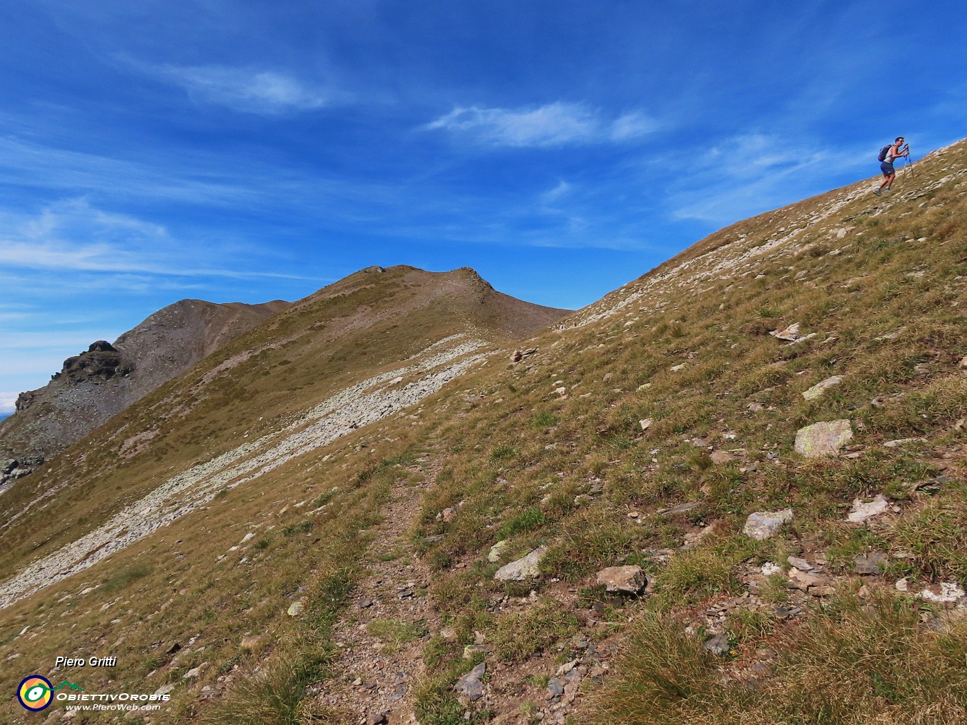 29 Prendiamo a dx traccia per salire in Cima Venina.JPG